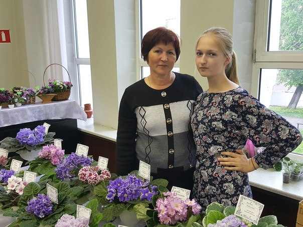 Гусарова Надежда Павловна с помощницей Машенькой