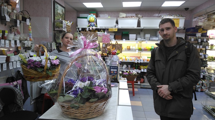 2.3. Фиалки в подарок_На финишной прямой.jpg