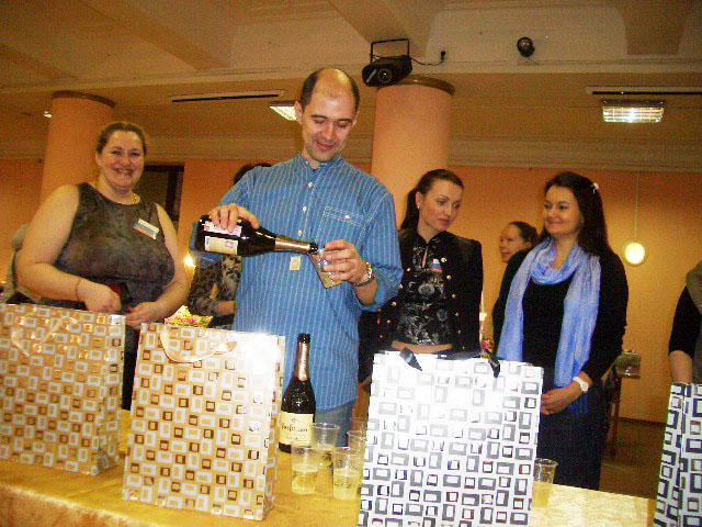 ПРАЗДНИК-ПРАЗДНИК))