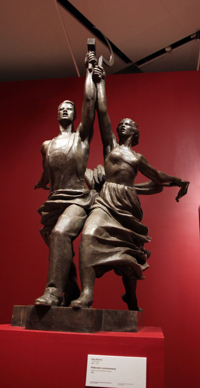Вера Мухина. "Рабочий и колхозница" 1936